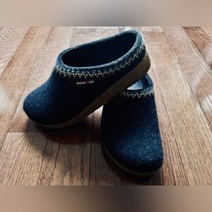 HAFLINGER Grizzly Zigzag Felt Clog Wool Slipper Captains Blues Blue Size 38EU